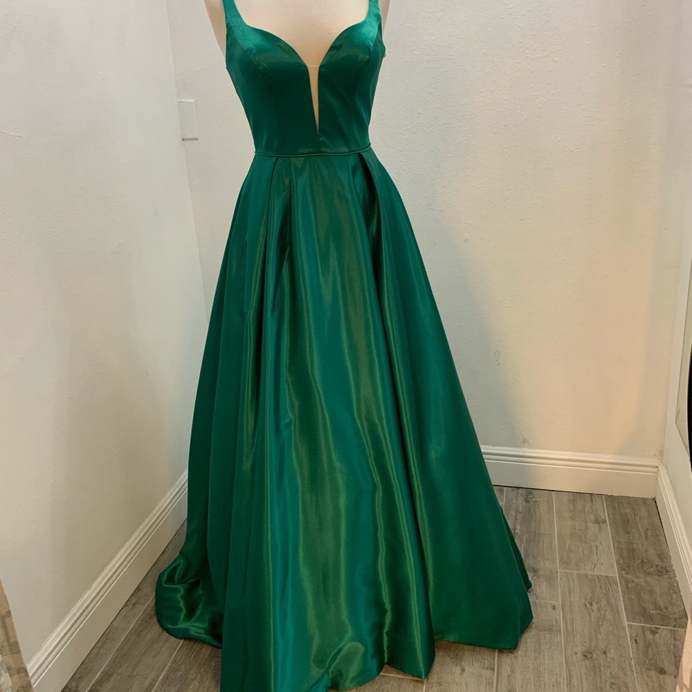 Mary’s Prom Ballgown size 4